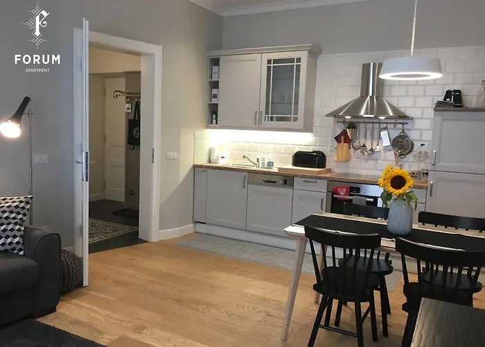 Apartma Forum I And Ii *