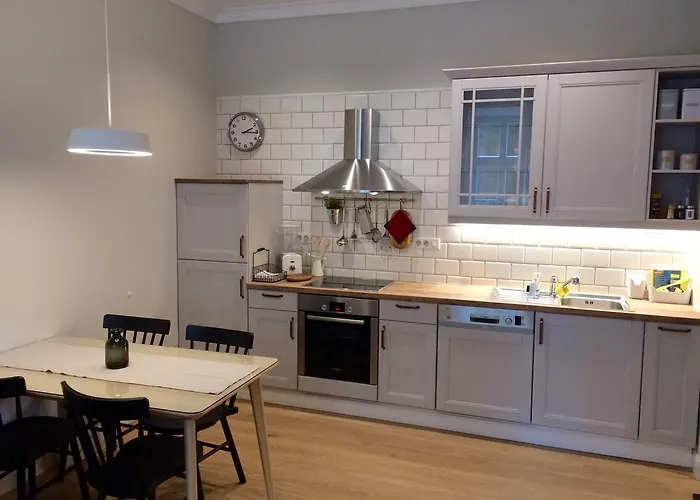 Apartma Forum I And Ii *